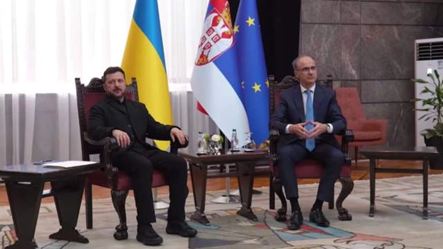 Зустріч Володимира Зеленського з прем'єр-міністром Сербії Джуро Мацутом під час переговорів про підтримку енергетики.